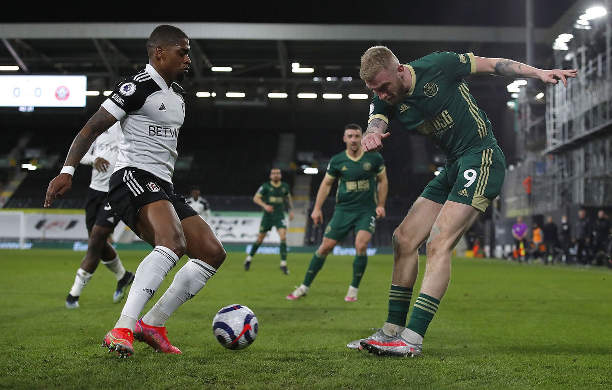 员以顽强的 员以顽强的